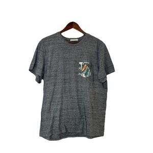Men's Tropical Pocket Sz L T-Shirt Gray Parrot Graphic Pocket Tee Casual Summer
